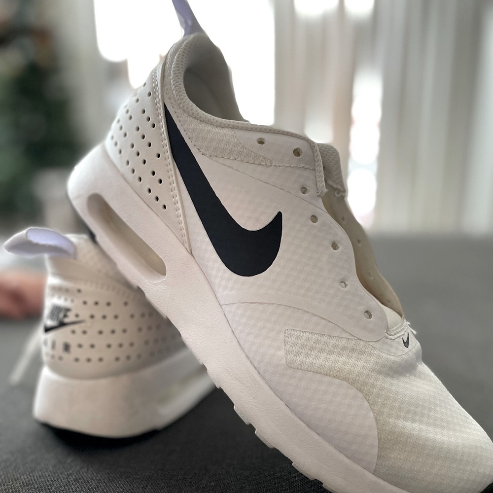 Nike Air Max Tavas women’s 6